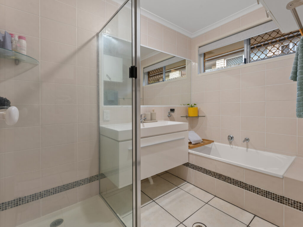 5 Montcliff Court, Springfield, QLD 4300