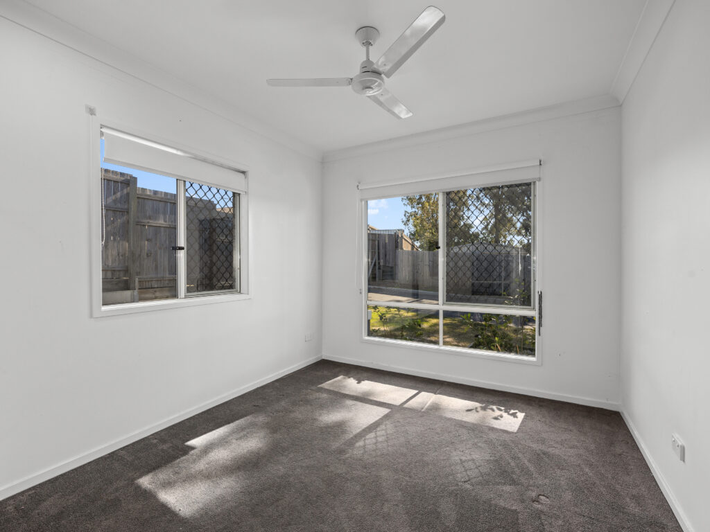 5 Woodward Place, Deebing Heights, QLD 4306