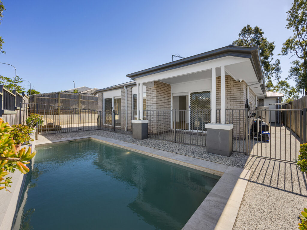 5 Woodward Place, Deebing Heights, QLD 4306