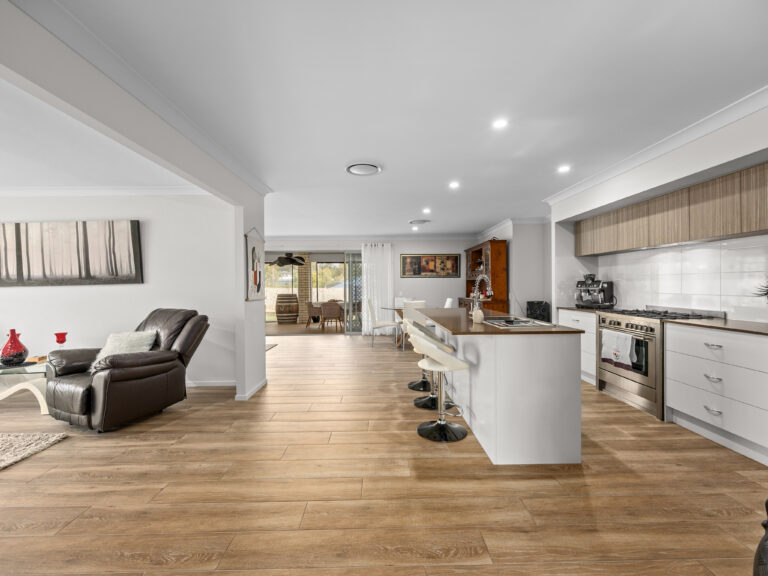 7 Perch Way, New Beith, QLD 4124