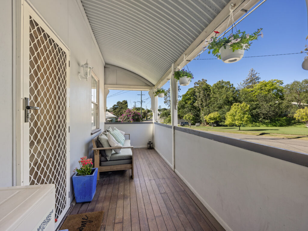 24 Mary Street, Blackstone, QLD 4304