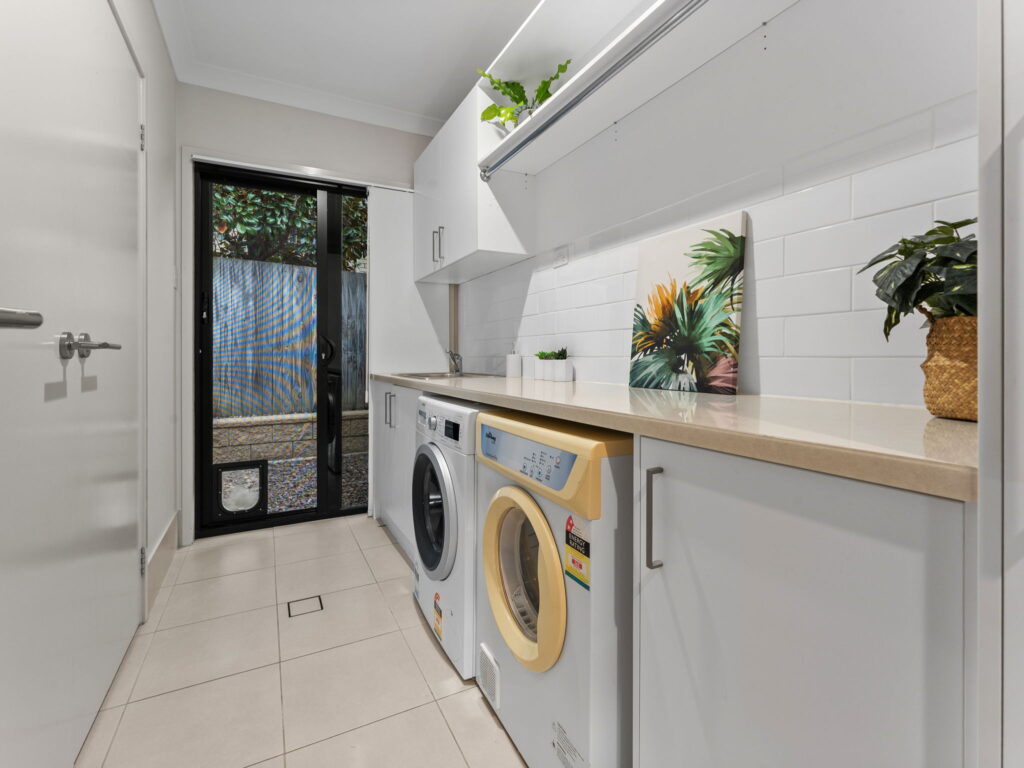 16 Inigo Way, Augustine Heights, QLD 4300