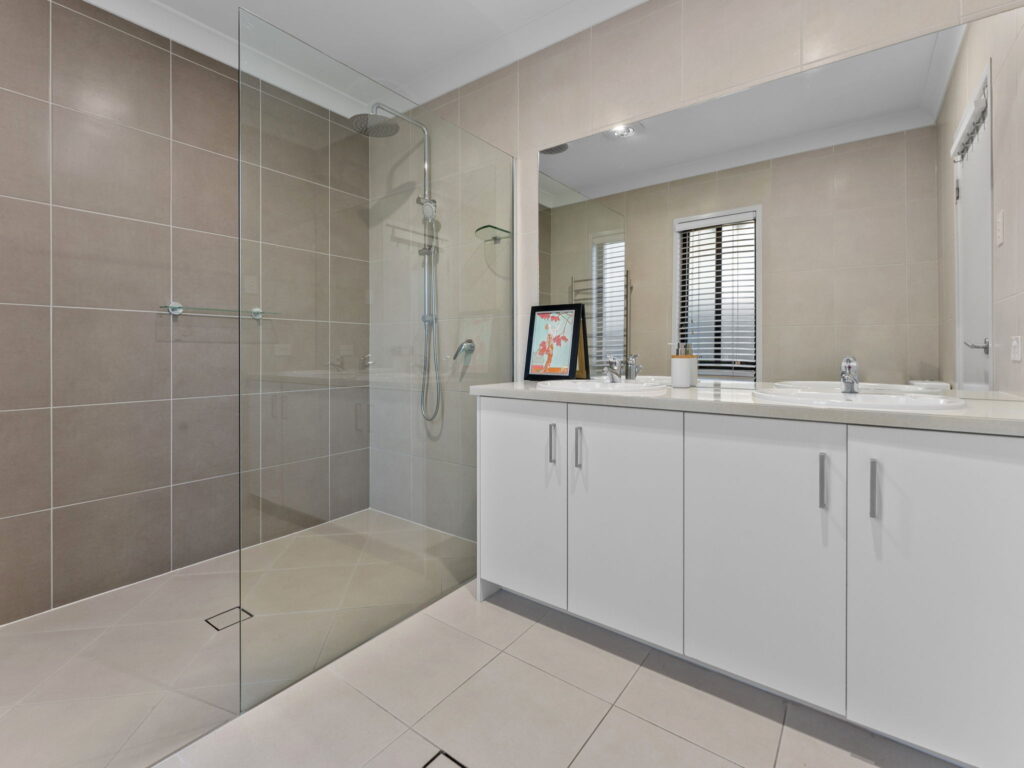 16 Inigo Way, Augustine Heights, QLD 4300