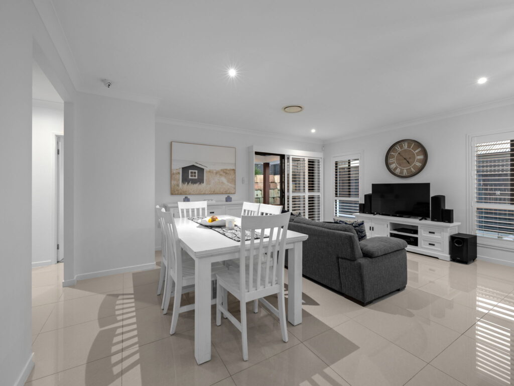 14 Cadoc Street, Augustine Heights, QLD 4300