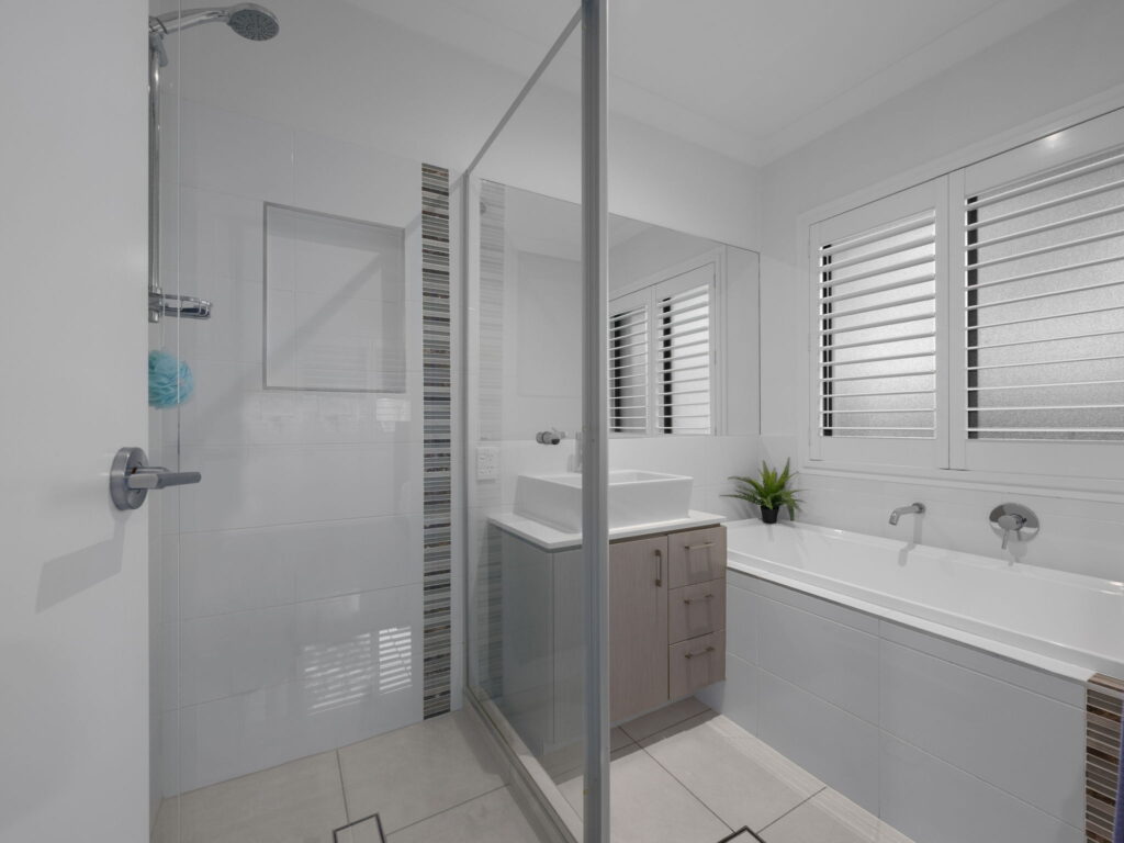 14 Cadoc Street, Augustine Heights, QLD 4300