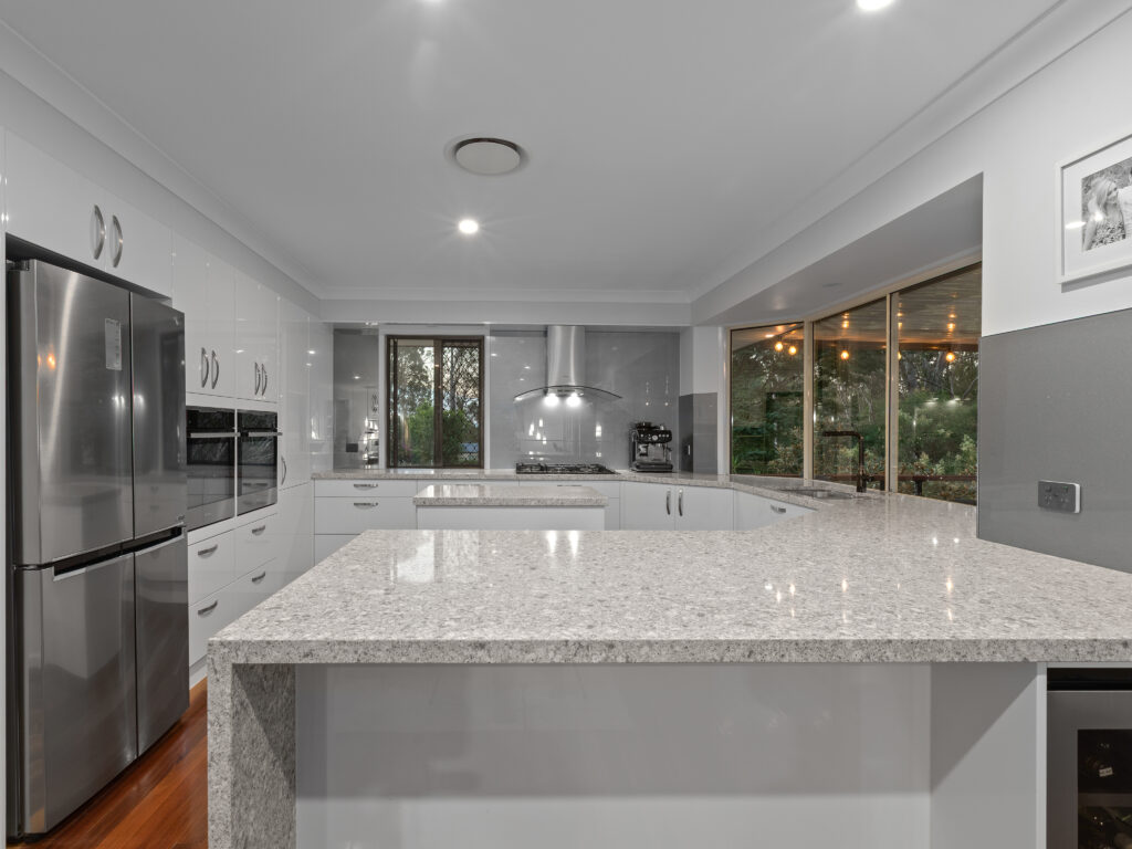 12 Tenville Circuit, Deebing Heights, QLD 4306