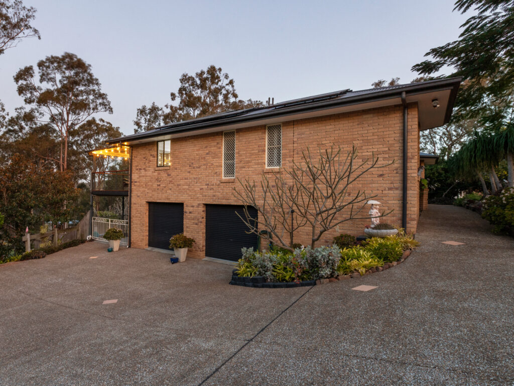 12 Tenville Circuit, Deebing Heights, QLD 4306