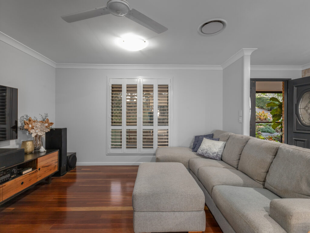 12 Tenville Circuit, Deebing Heights, QLD 4306
