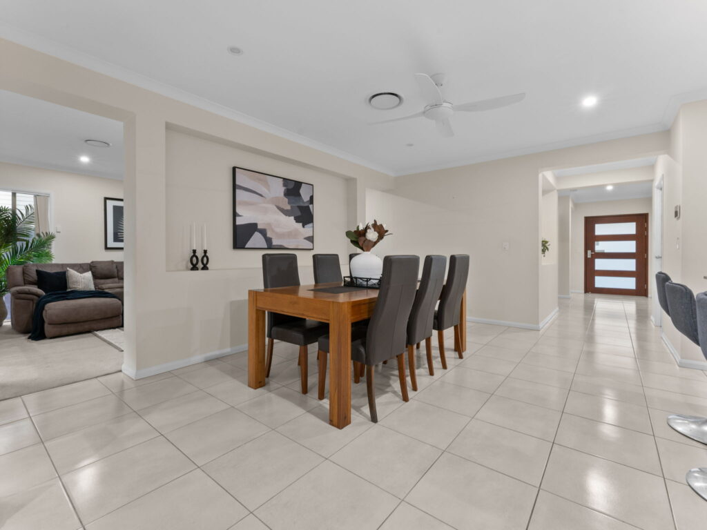 133 Benezet Drive, Augustine Heights, QLD 4300