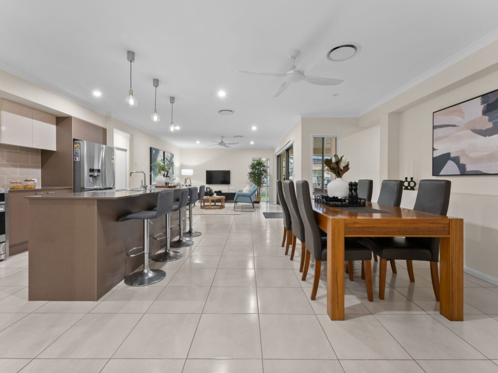 133 Benezet Drive, Augustine Heights, QLD 4300