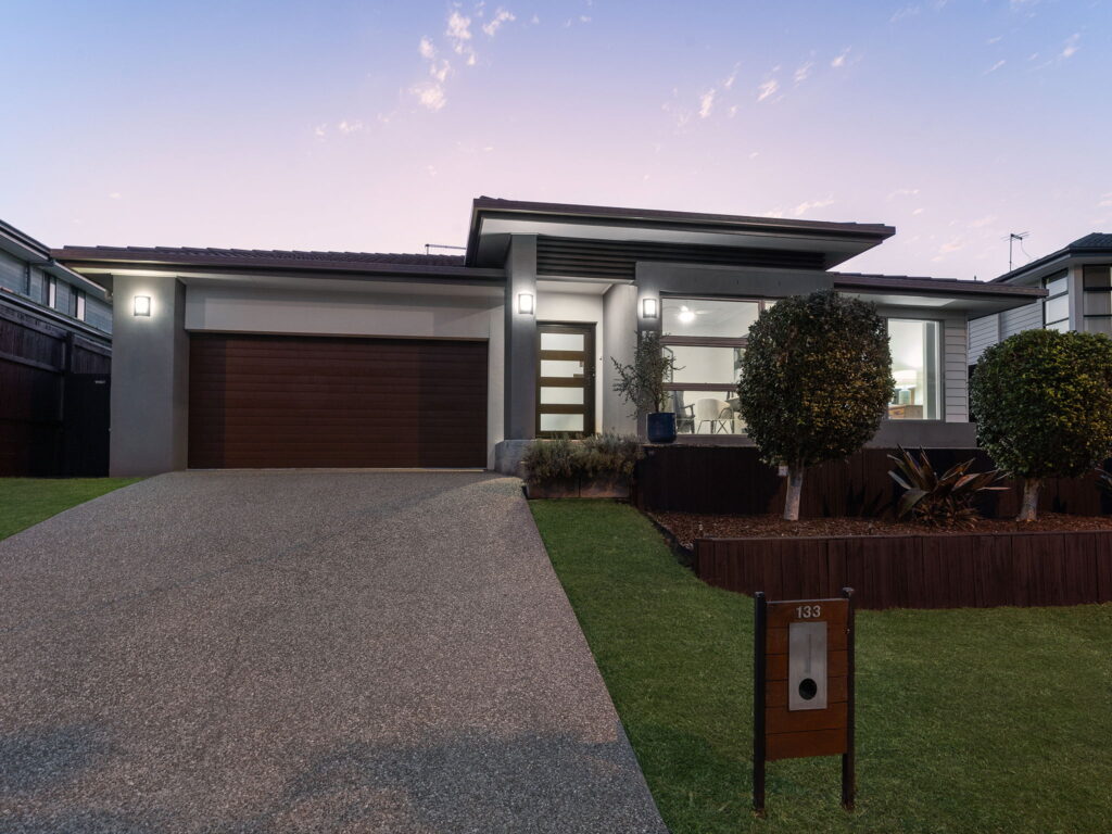 133 Benezet Drive, Augustine Heights, QLD 4300
