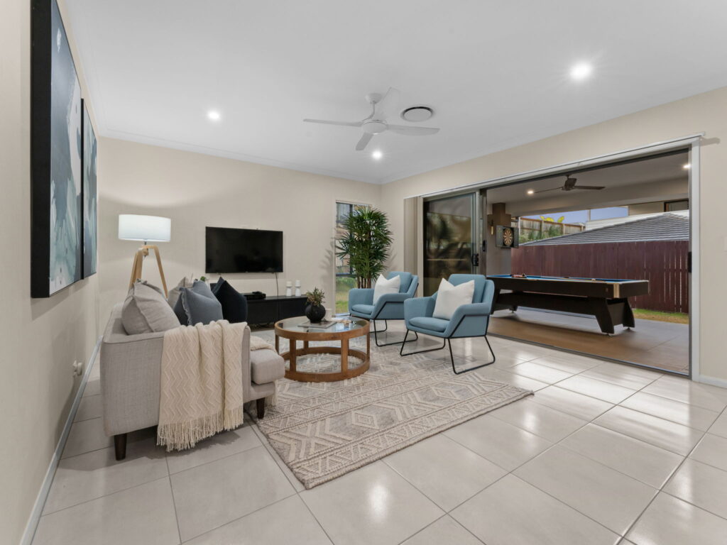133 Benezet Drive, Augustine Heights, QLD 4300