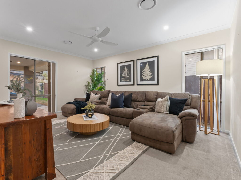133 Benezet Drive, Augustine Heights, QLD 4300