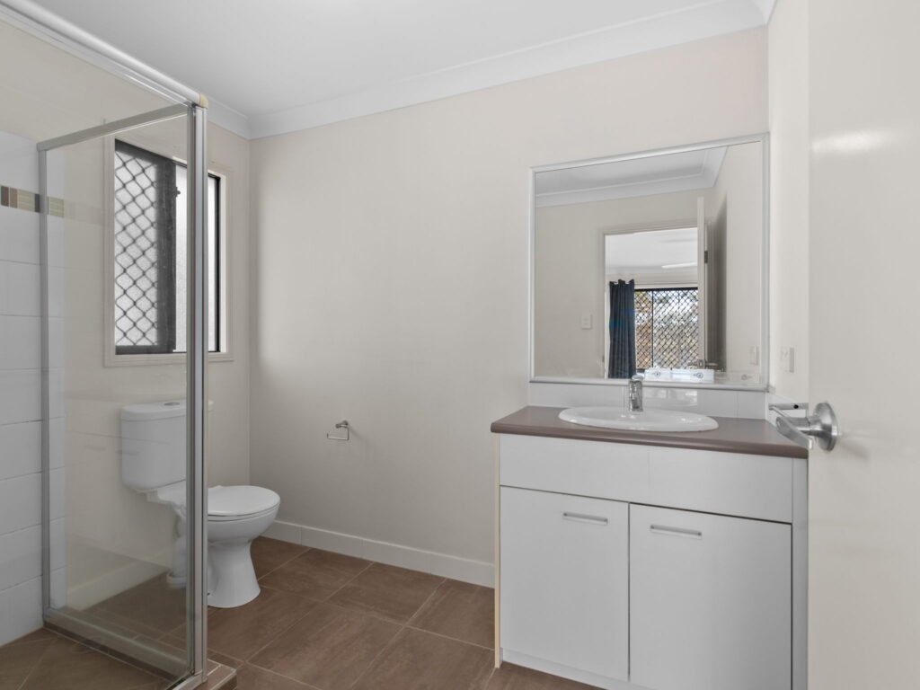 10 Heuer Close, Goodna, QLD 4300