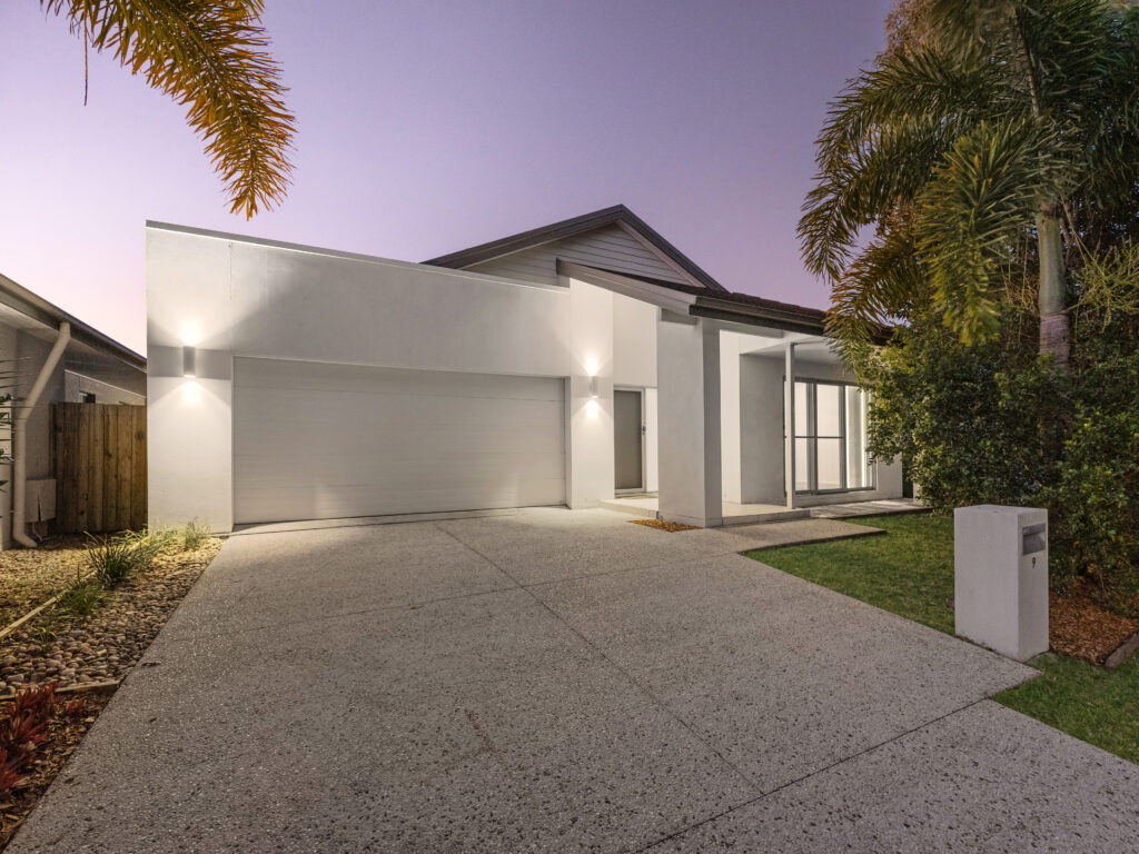 9 Francisca Drive, Augustine Heights, QLD 4300