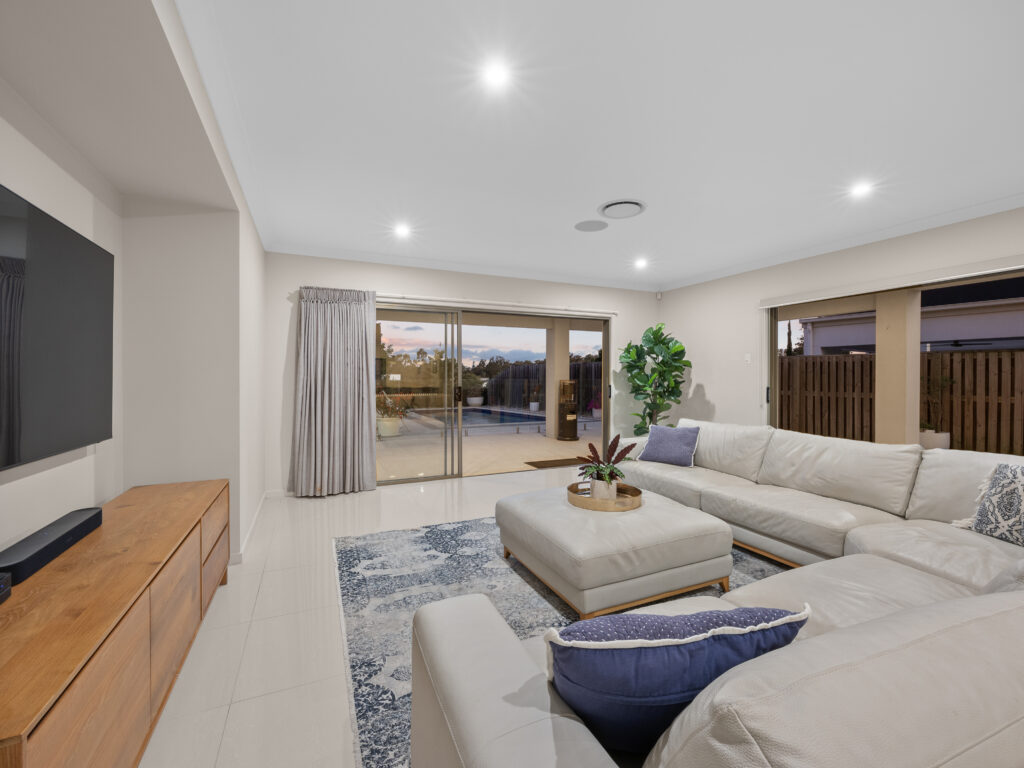21/30 Botanic Crescent, Brookwater, QLD 4300