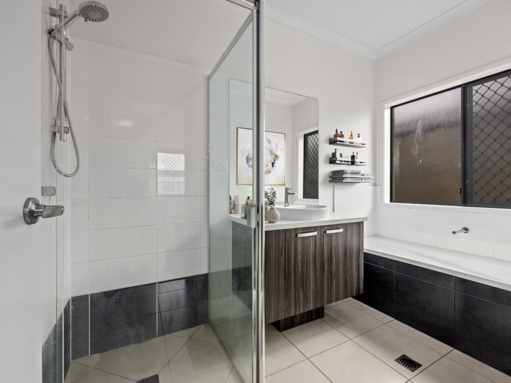 5 Affinity Way, South Ripley, QLD 4306