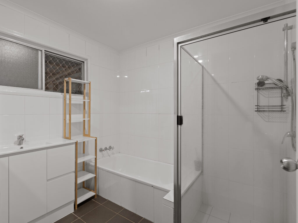 130 Redbank Plains Road, Bellbird Park, QLD 4300