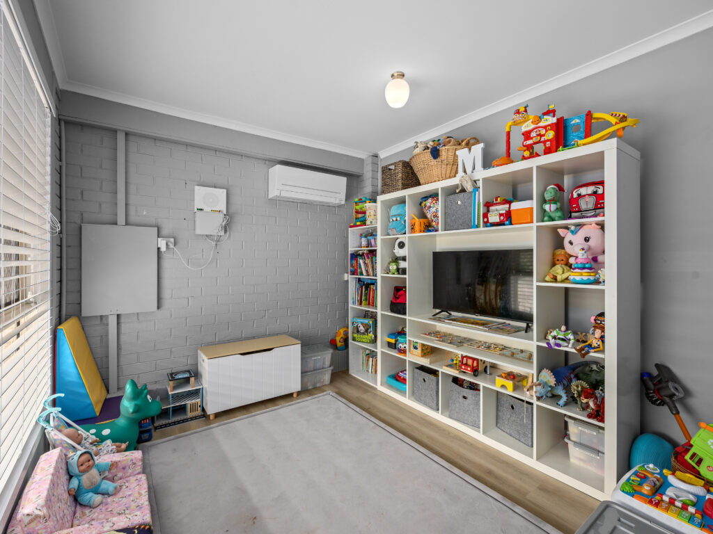 114 Equestrian Drive, Yamanto, QLD 4305
