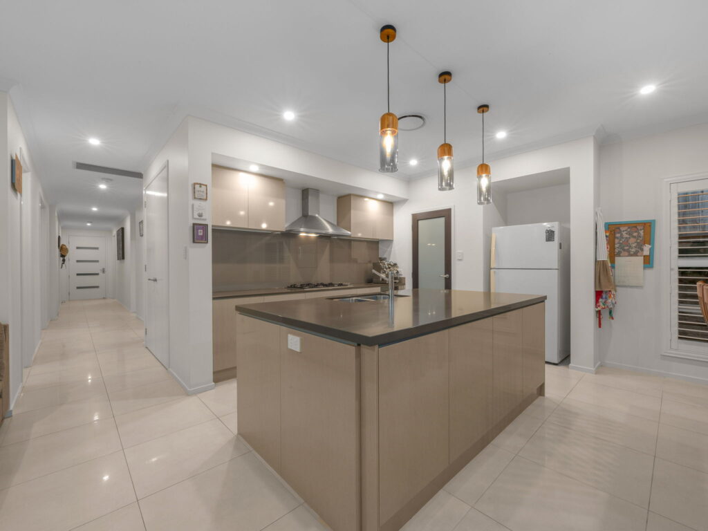13 Thomas Court, Augustine Heights, QLD 4300