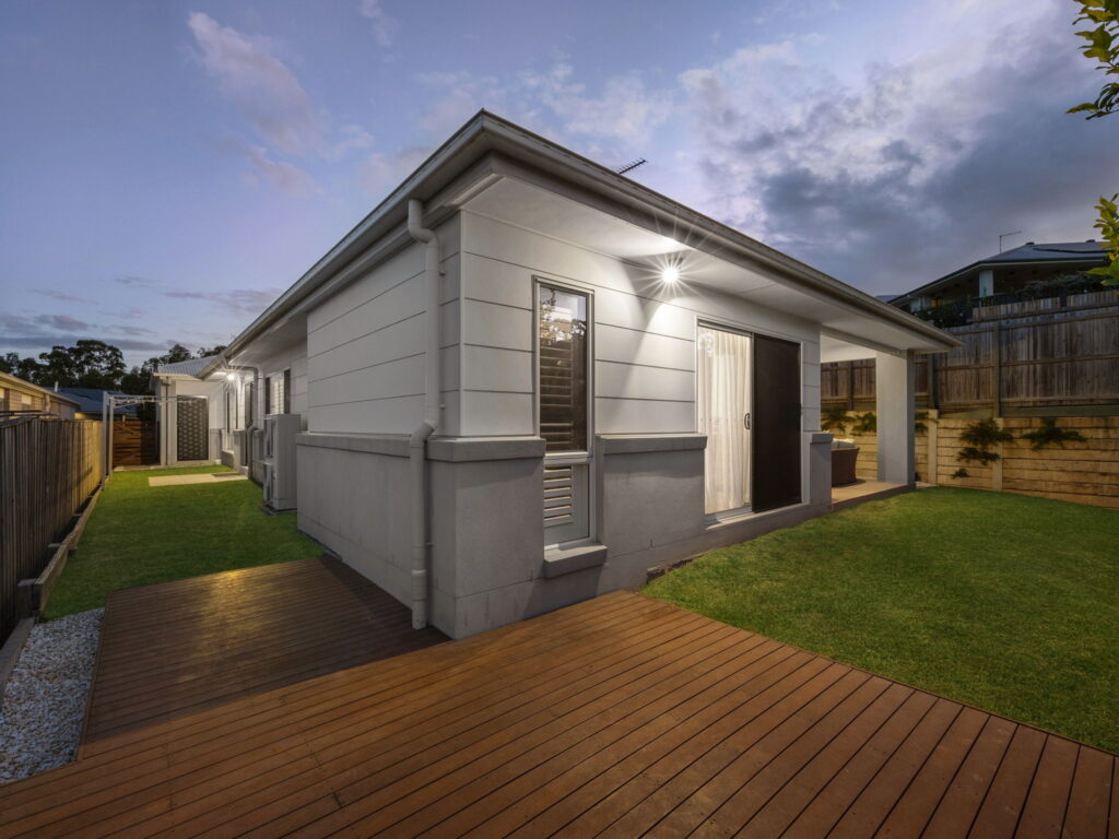 13 Thomas Court, Augustine Heights, QLD 4300