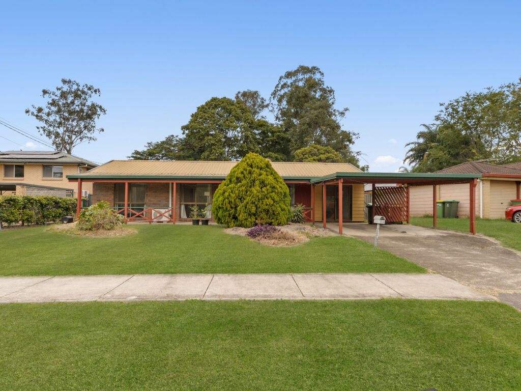 16 Cudgee Street, Redbank Plains, QLD 4301