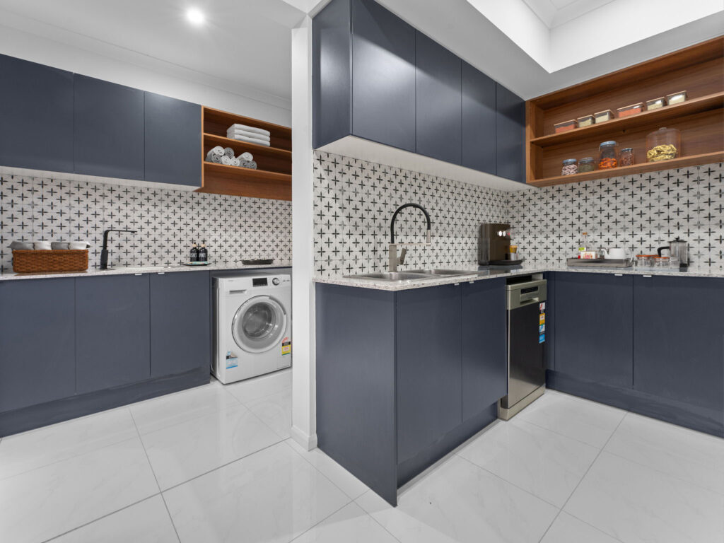 20 Potter Way, White Rock, QLD 4306