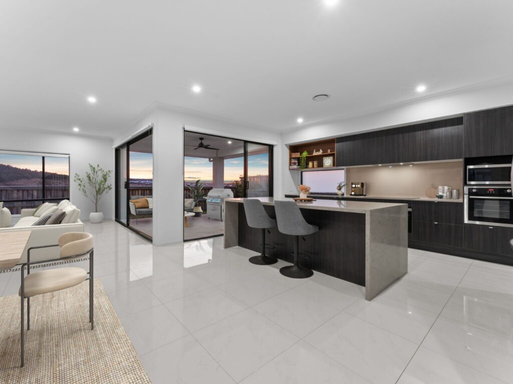 20 Potter Way, White Rock, QLD 4306