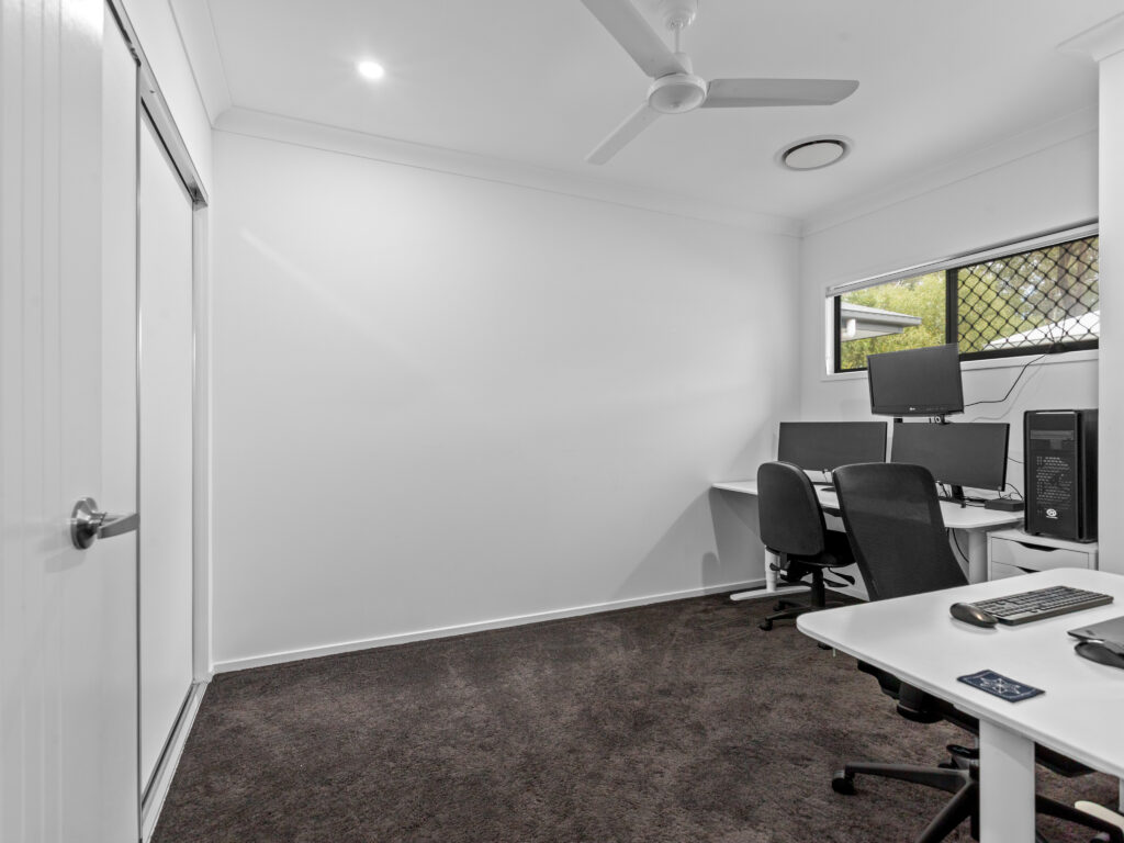 2/163 Douglas Street, Oxley, QLD 4075