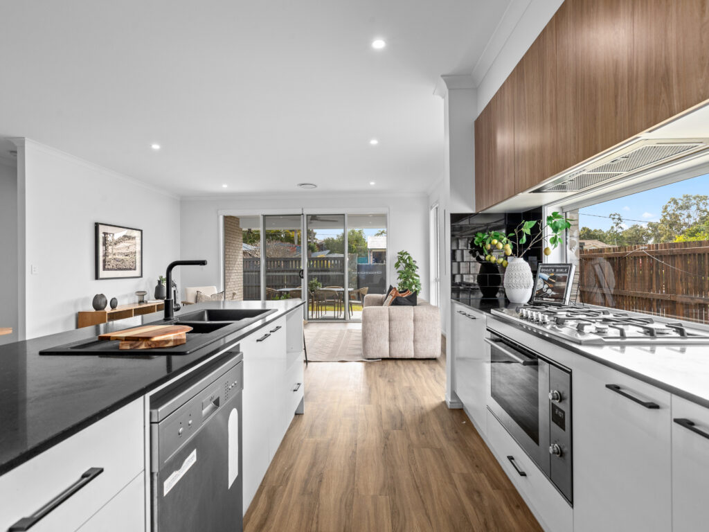 3 Citrus Crescent, Collingwood Park QLD 4301