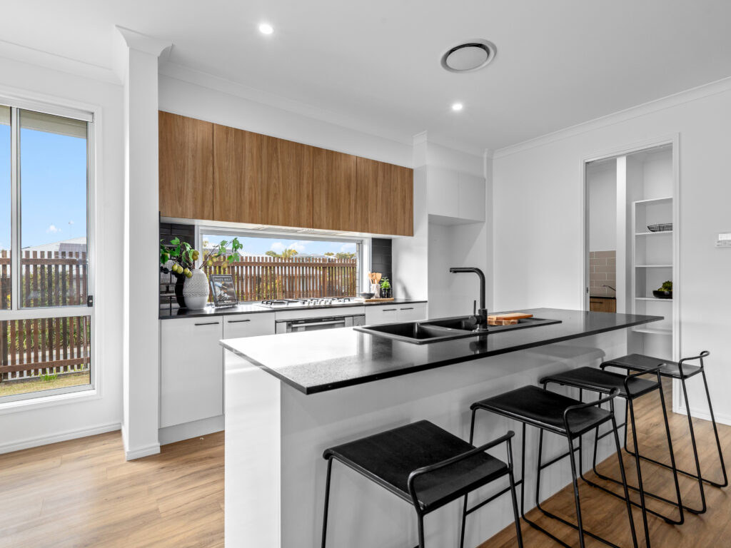 3 Citrus Crescent, Collingwood Park QLD 4301