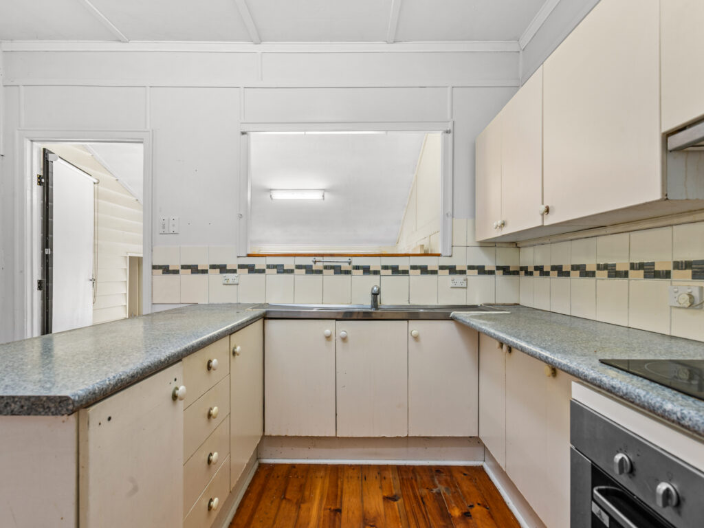 29 Phillip Street, One Mile, QLD 4305