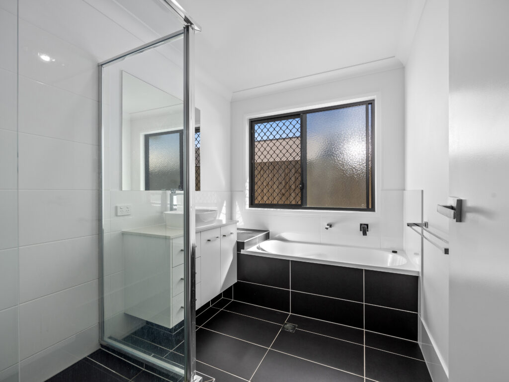 12 Cambridge Way, Ripley, QLD 4306
