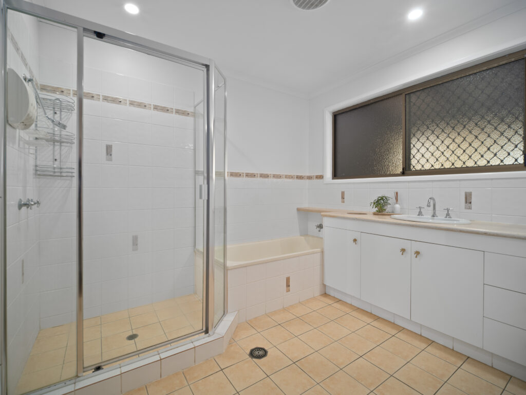 11 Wilkie Avenue, Redbank Plains, QLD 4301