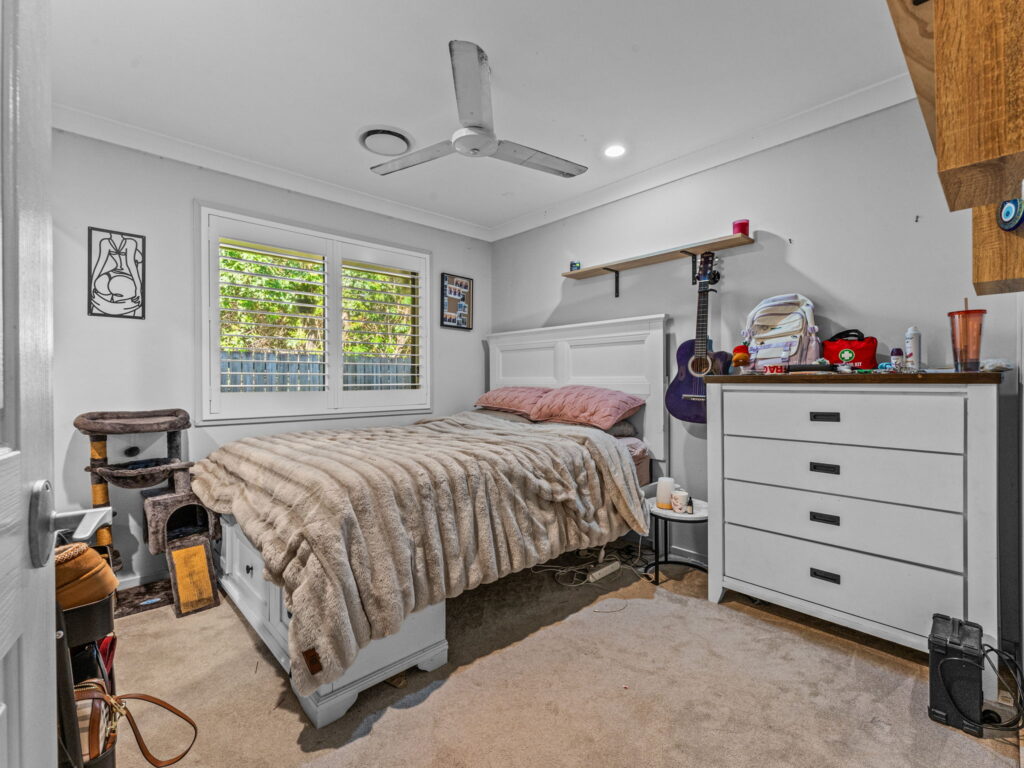 2/3 Boscawan Crescent, Bellbird Park, QLD 4300