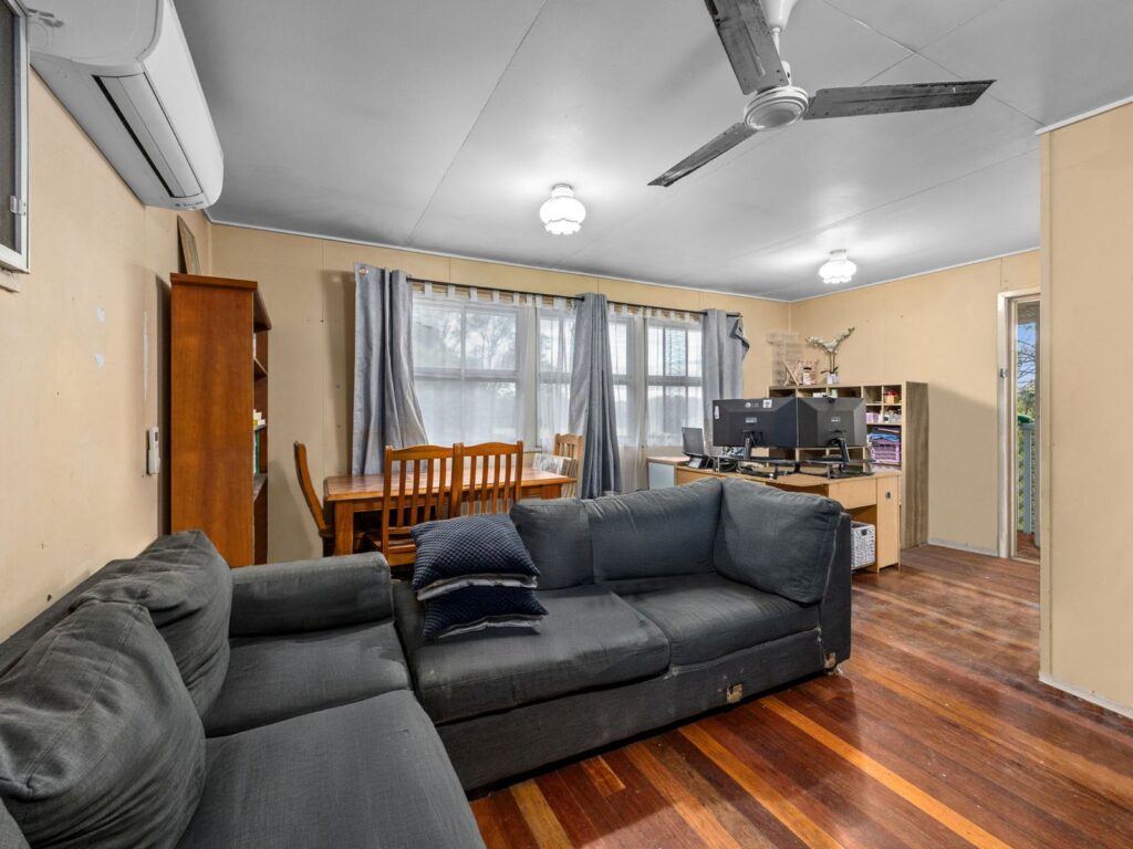 54 Flinders Drive, Leichhardt, QLD 4305