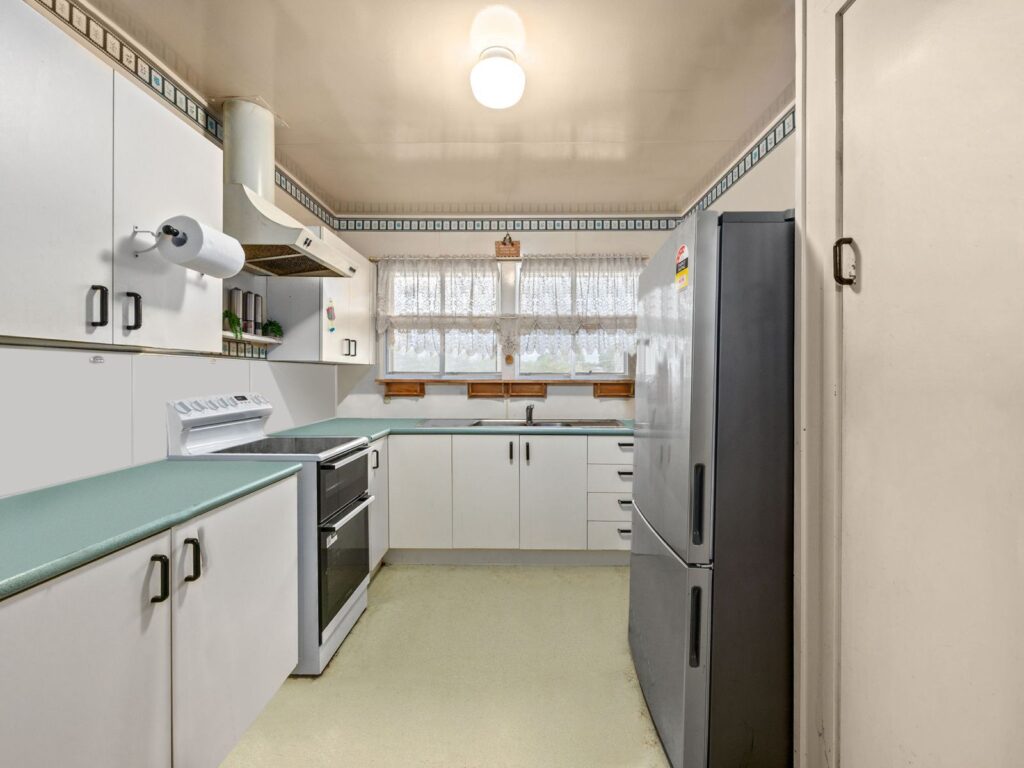 54 Flinders Drive, Leichhardt, QLD 4305