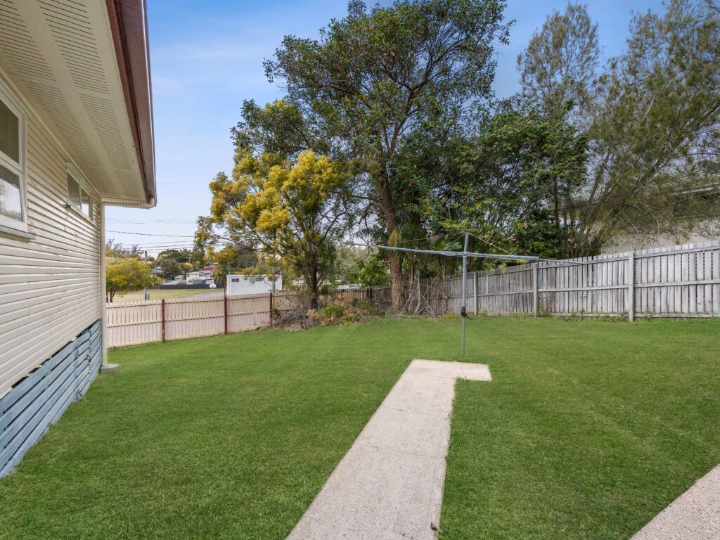 54 Flinders Drive, Leichhardt, QLD 4305
