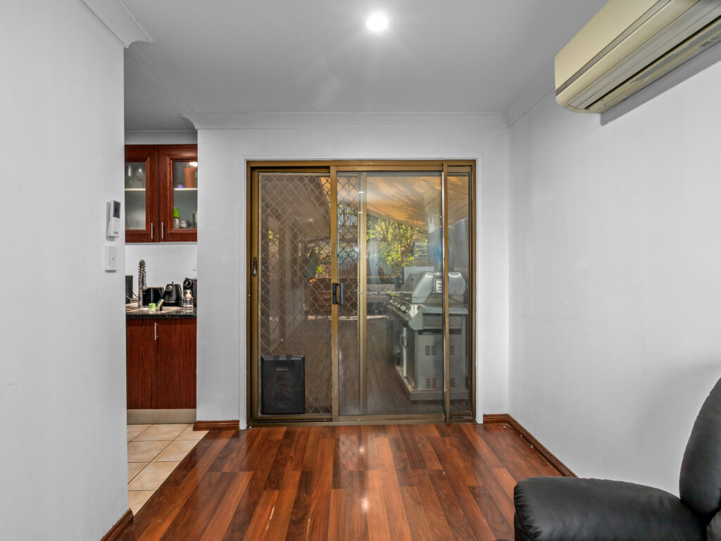 9 Henry Samuel Drive, Redbank Plains, QLD 4301