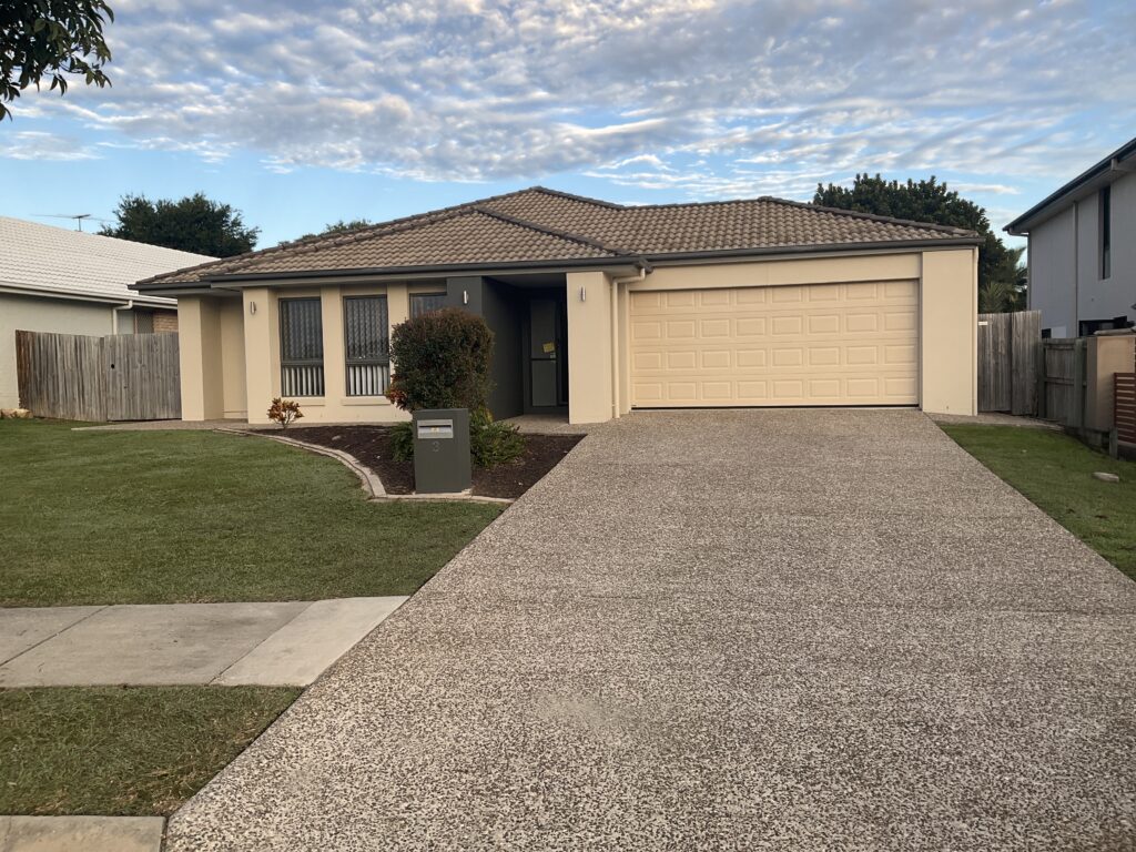 Raceview QLD 4305