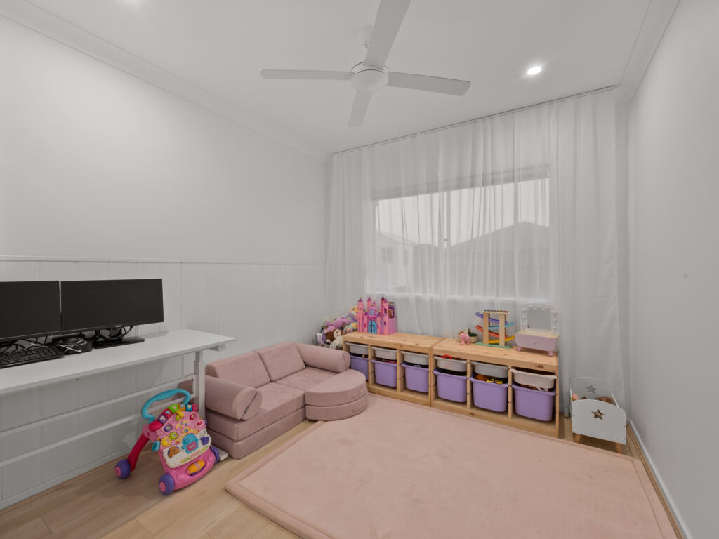 86 Parkland Drive, Walloon, QLD 4306