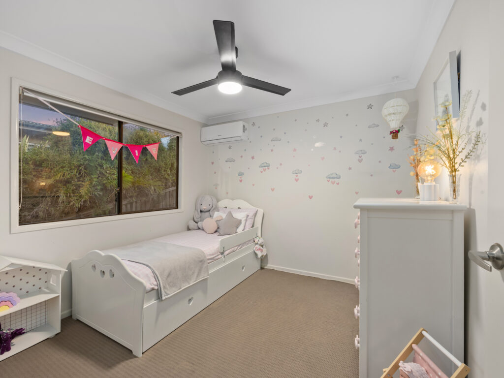 18 Aristotle Avenue, Augustine Heights, QLD 4300