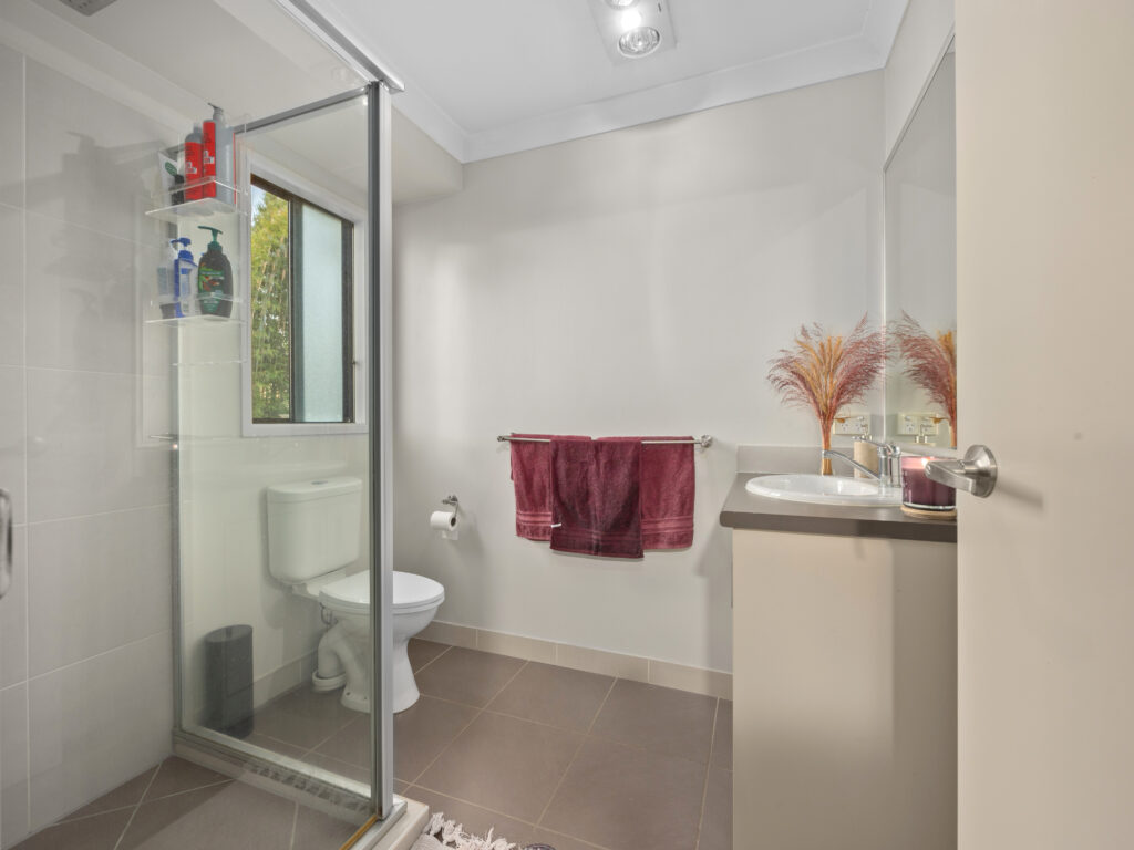 18 Aristotle Avenue, Augustine Heights, QLD 4300