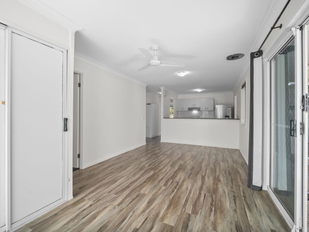 3 Hillier Court, Flinders View, QLD 4305