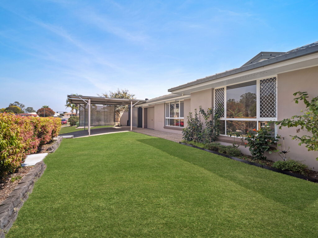 3 Hillier Court, Flinders View, QLD 4305
