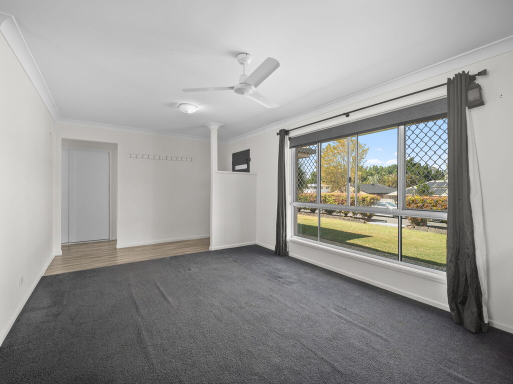 3 Hillier Court, Flinders View, QLD 4305