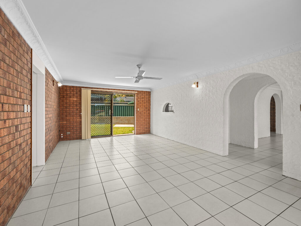 11 Garden Avenue, Camira, QLD 4300