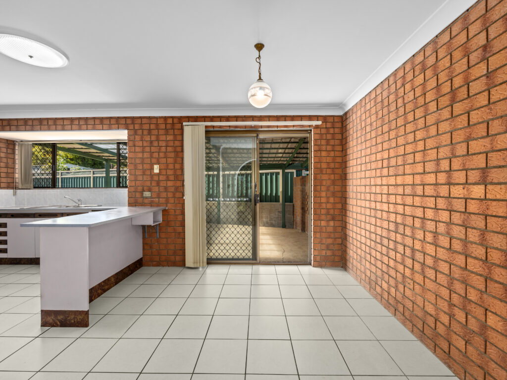 11 Garden Avenue, Camira, QLD 4300