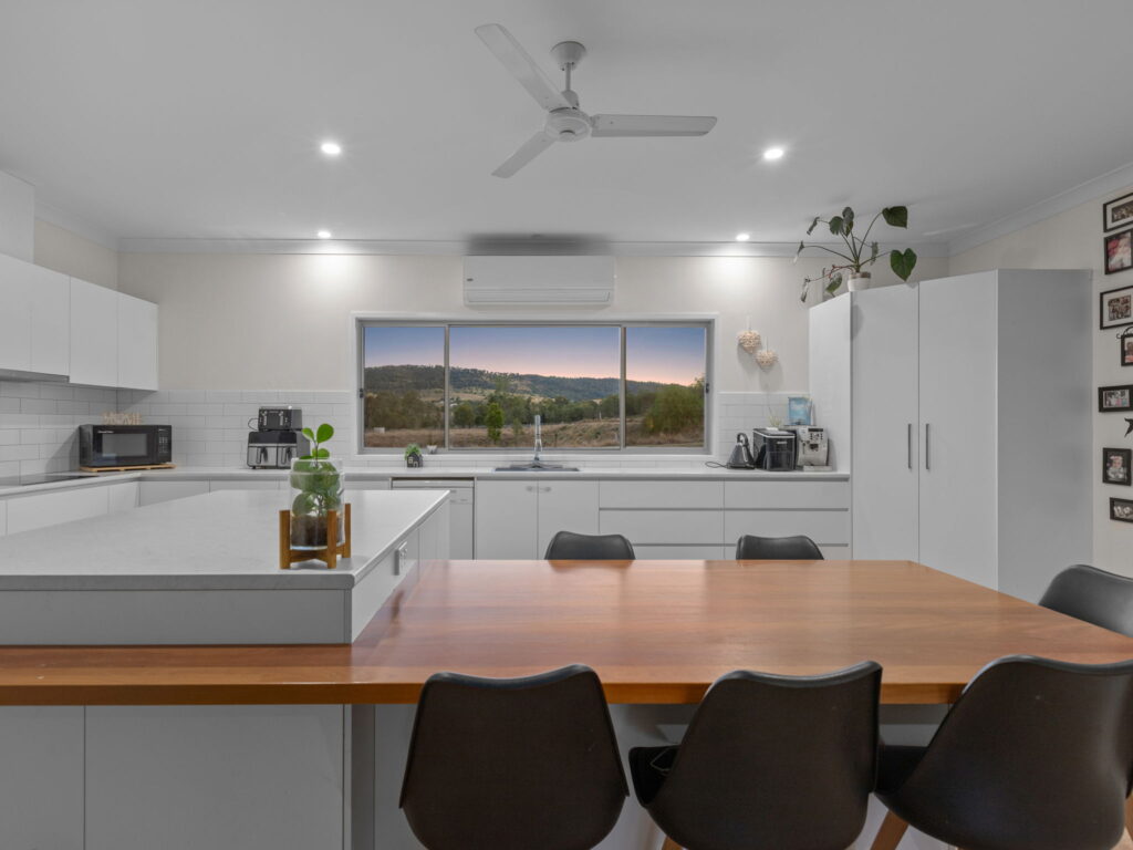 14 Laglan Lane, Tallegalla, QLD 4340