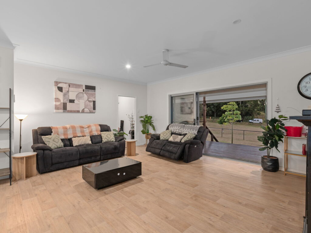14 Laglan Lane, Tallegalla, QLD 4340